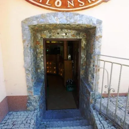 Gosciniec Jas -sniadania I Obiadokolacje Szwedzki Stol W Cenie Bezplatny Parking Semesteranläggning (resort) *