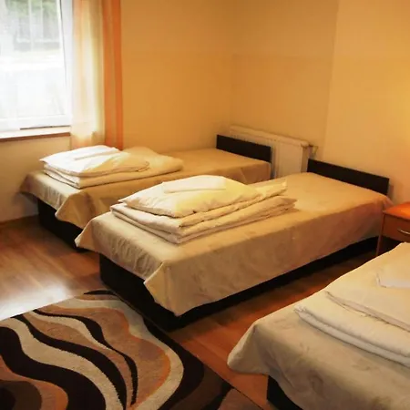 Gosciniec Jas -sniadania I Obiadokolacje Szwedzki Stol W Cenie Bezplatny Parking Semesteranläggning (resort) Szklarska Poręba