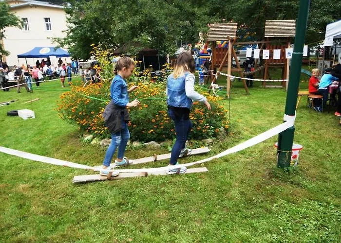 Gosciniec Jas -sniadania I Obiadokolacje Szwedzki Stol W Cenie Bezplatny Parking Resort