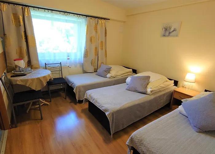 Gosciniec Jas -sniadania I Obiadokolacje Szwedzki Stol W Cenie Bezplatny Parking