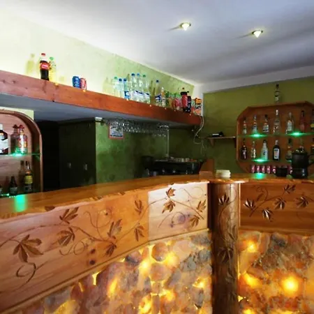 Gosciniec Jas -sniadania I Obiadokolacje Szwedzki Stol W Cenie Bezplatny Parking