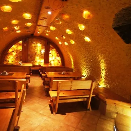 Gosciniec Jas -sniadania I Obiadokolacje Szwedzki Stol W Cenie Bezplatny Parking *