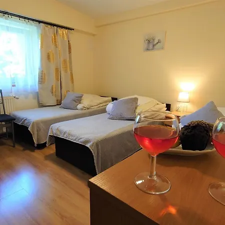 Gosciniec Jas -sniadania I Obiadokolacje Szwedzki Stol W Cenie Bezplatny Parking Курортный комплекс