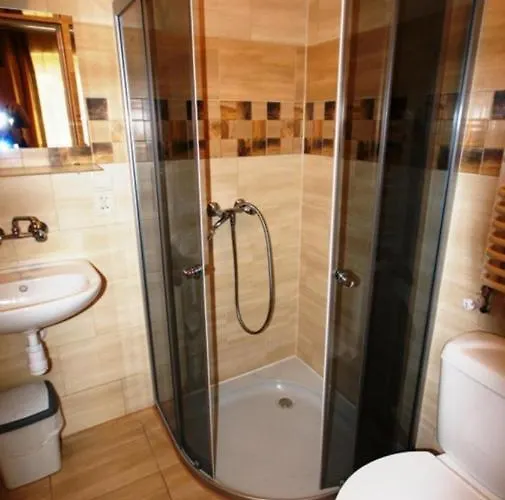 Gosciniec Jas -sniadania I Obiadokolacje Szwedzki Stol W Cenie Bezplatny Parking * Szklarska Poreba