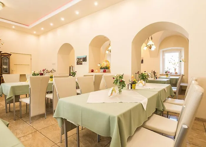 Gosciniec Jas -sniadania I Obiadokolacje Szwedzki Stol W Cenie Bezplatny Parking Resort *