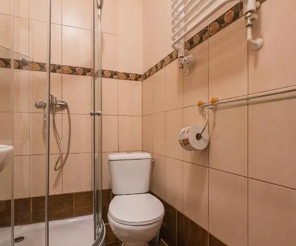 Gosciniec Jas -sniadania I Obiadokolacje Szwedzki Stol W Cenie Bezplatny Parking Szklarska Poreba